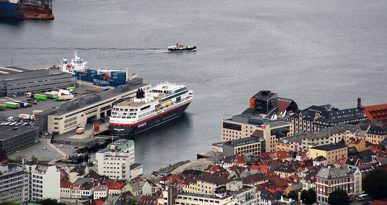 Hurtigruten Bergen hajó