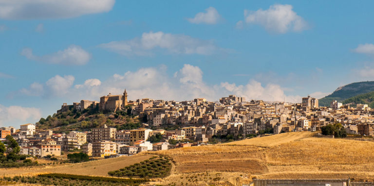 1 eurós házak Olaszországban 3 milliós CSÓK-kal