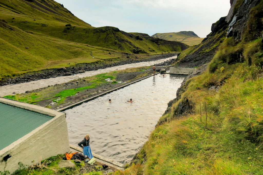 Seljavallalaug medence Izland