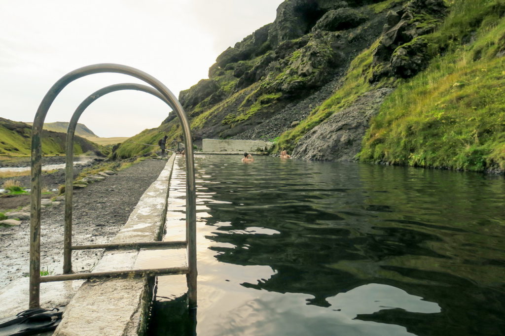 Seljavallalaug medence Izland