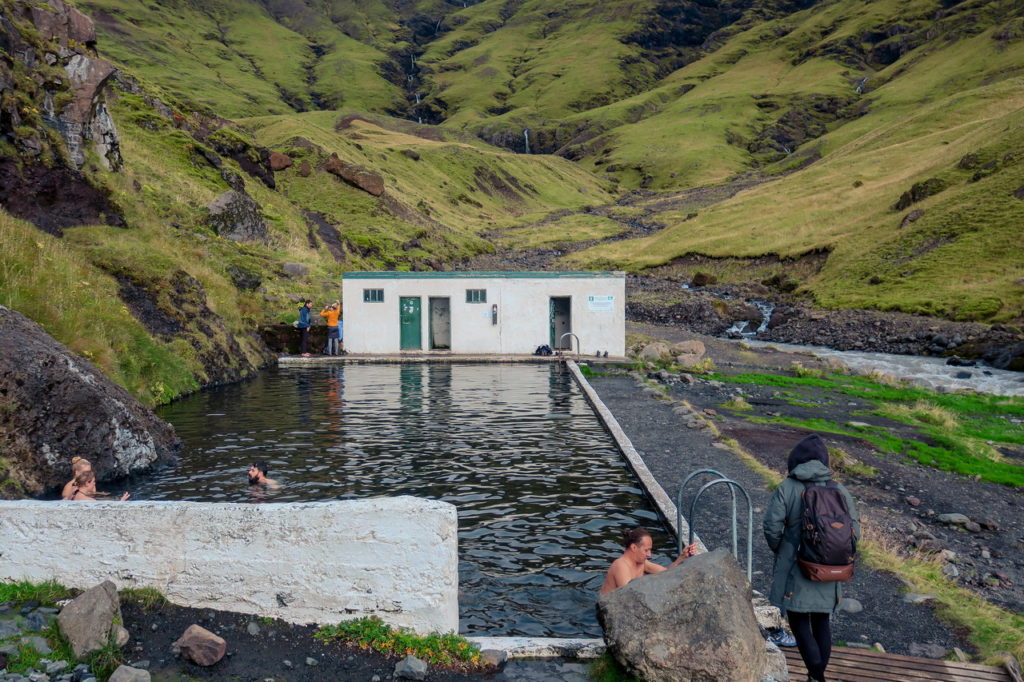 Seljavallalaug medence Izland