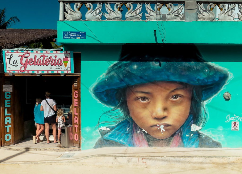 Holbox streetart graffiti