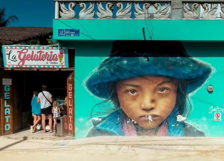 Holbox streetart graffiti