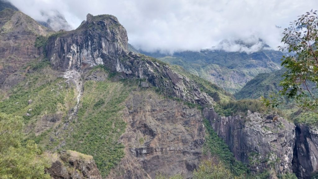 Cialos, Reunion látnivalók