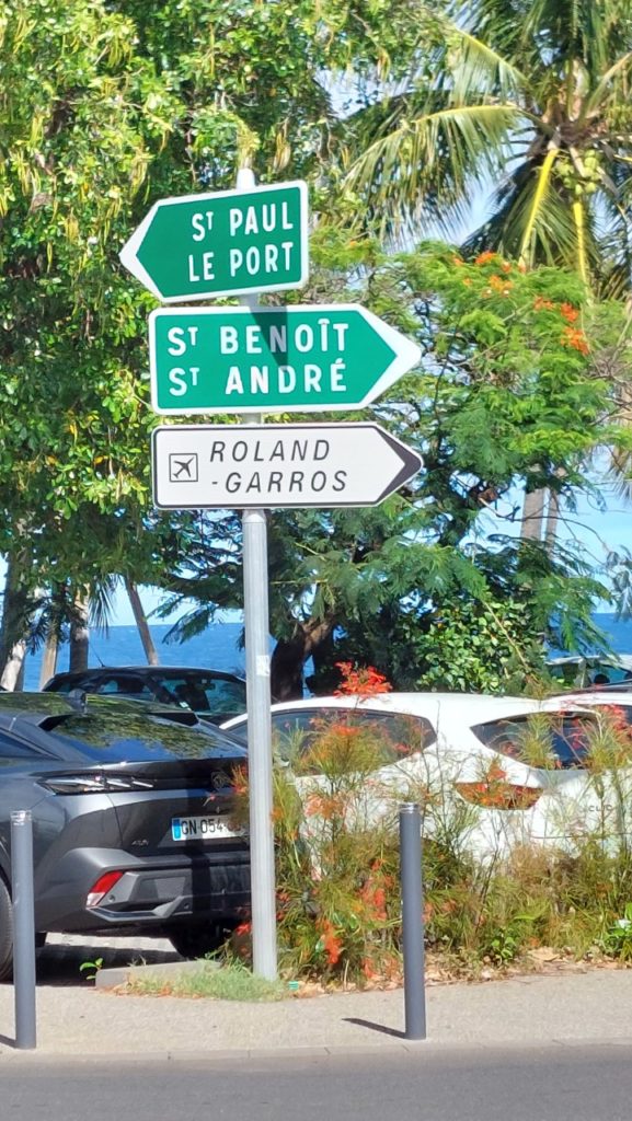 Roland Garros, Saint-Denis - Reunion fővárosa