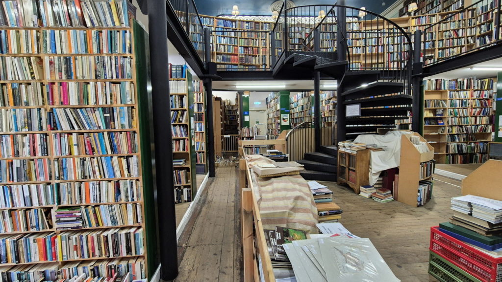 Skócia látnivalók Leakey's könyvesbolt